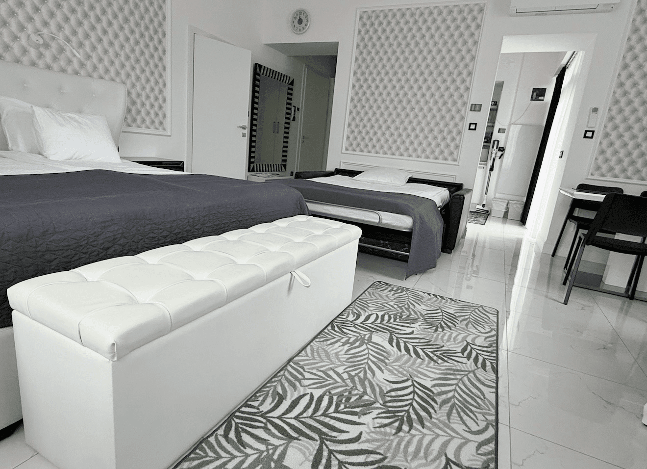 Deluxe Apartment 3
